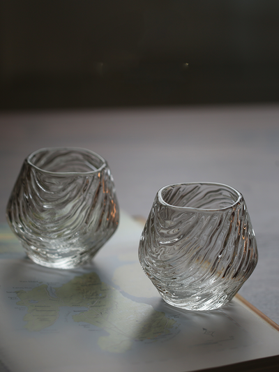 Copa de Vino Elegante en Vidrio Transparente - Image 10