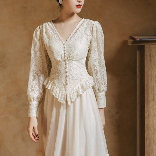 Blusa de Encaje Retro y Vestido de Malla Hada Delicada