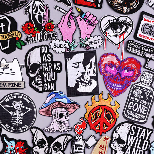 Parches de Calavera Punk Termoadhesivos Bordados para Ropa