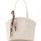 Bolso de Cuero Sintético con Correa y Pañuelo - Cartera Crossbody Blanca para Mujer