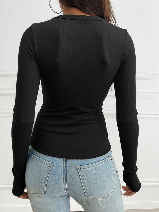Blusa Ajustada de Punto Francés con Escote V y Pliegues en el Pecho - Image 9