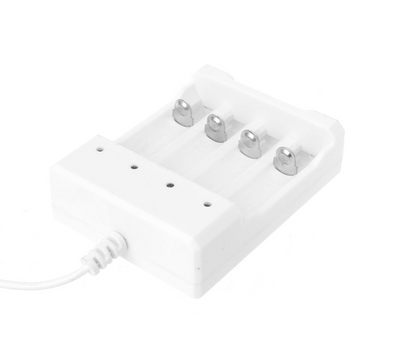 Cargador Universal Inteligente 4 Ranuras 1.2V con Puerto USB - Image 3