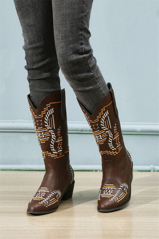 Botas Altas de Tacón Fino con Punta Afilada Estilo Retro Europeo - Image 5