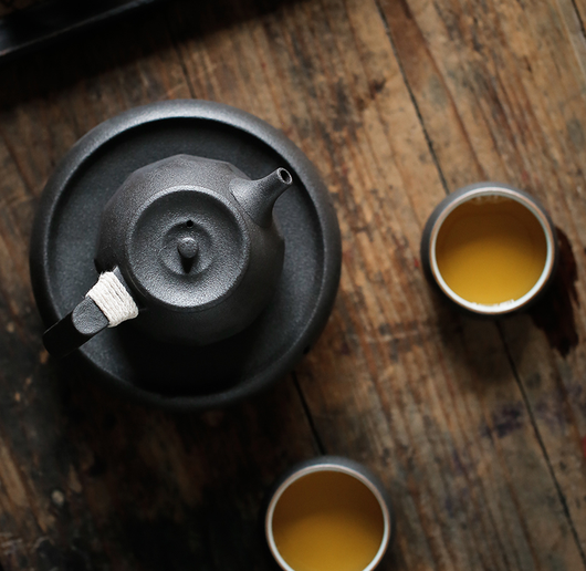 Juego de Té de Cerámica Negra Artesanal - Image 3