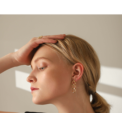 Aretes de Cadena Metálica Circulares Minimalistas para Mujer - Image 9