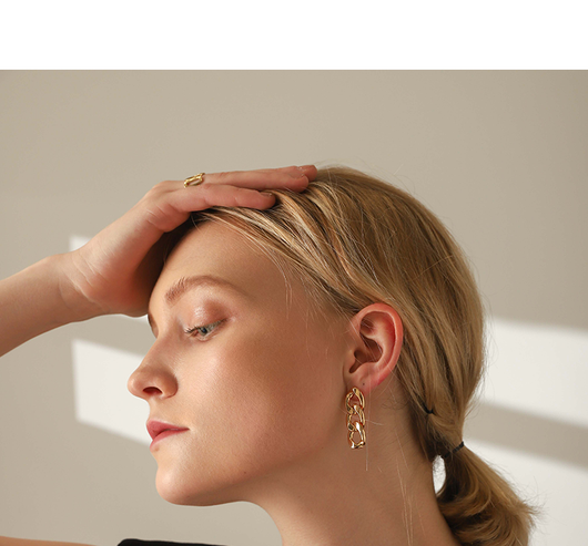 Aretes de Cadena Metálica Circulares Minimalistas para Mujer - Image 9