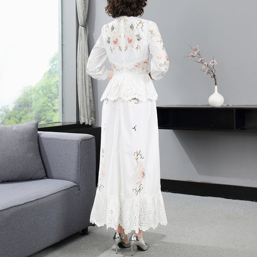Vestido Largo con Cuello Mao y Bordados Florales en Patchwork - Image 4
