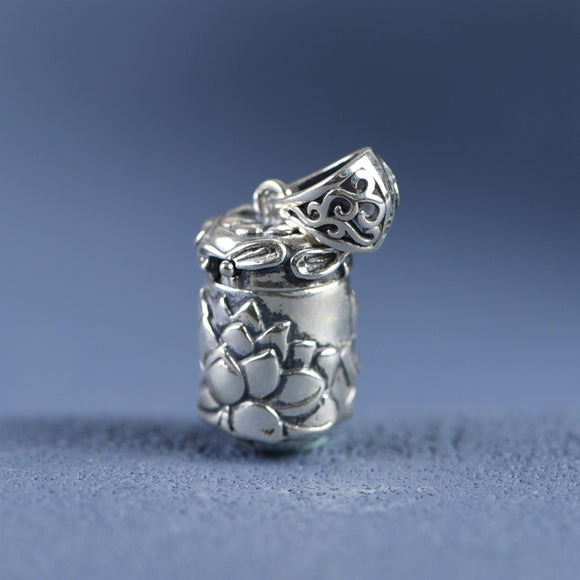 Collar Colgante de Loto para Mujer - Diseño Elegante y Versátil