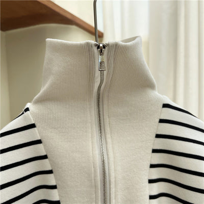 Suéter Polo con Panel de Cuello Suelto y Manga Larga - Image 9