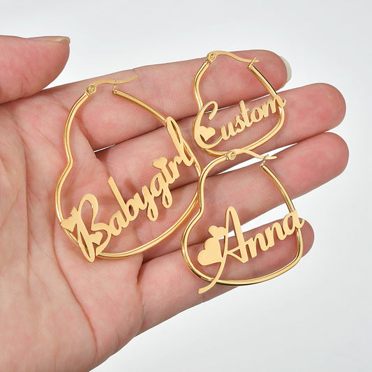 Aretes Personalizados de Corazón Melocotón con Iniciales en Alfabeto Inglés