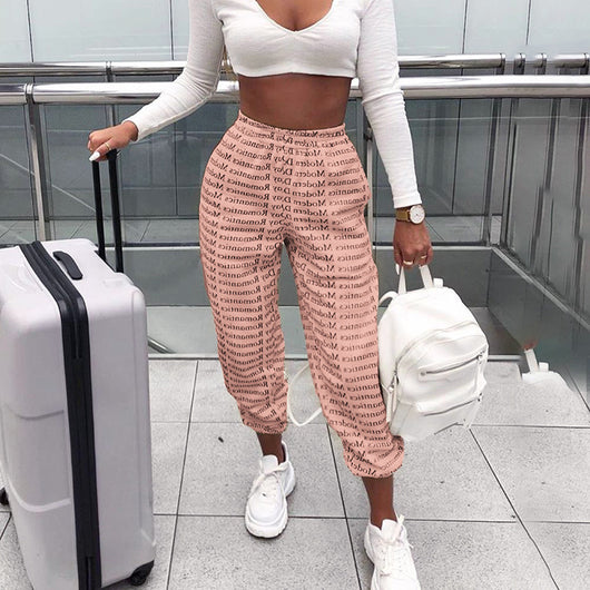 Pantalones Anchos Estilo Urbano con Estampado de Letras y Amarre - Image 3