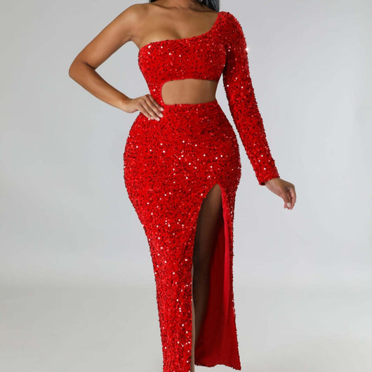 Vestido de Lentejuelas con Escote Asimétrico y Abertura en Cadera