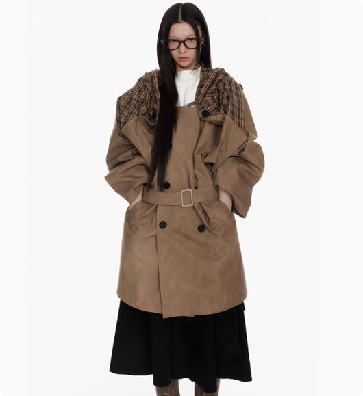 Chaqueta Cortavientos con Capucha y Parches para Mujer - Image 10