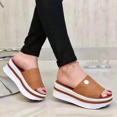Pantuflas Rojas de Suela Gruesa - Comodidad y Estilo - Image 7