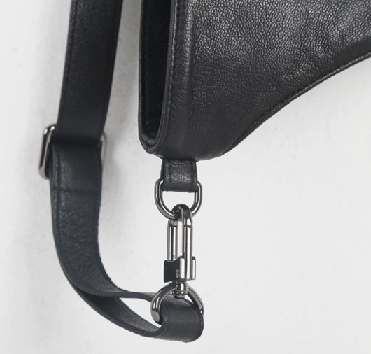 Bolsa de Pecho Multifuncional en Cuero de Oveja Gran Capacidad - Image 10