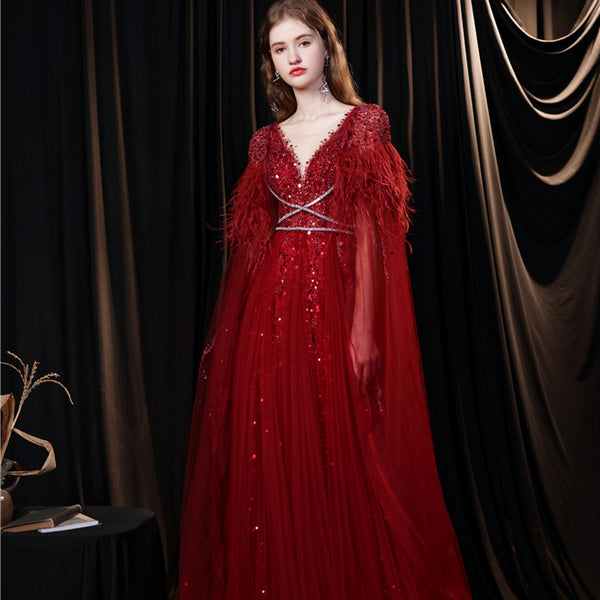 Vestido de Noche Elegante con Capa de Plumas Dos Piezas