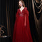 Vestido de Noche Elegante con Capa de Plumas Dos Piezas