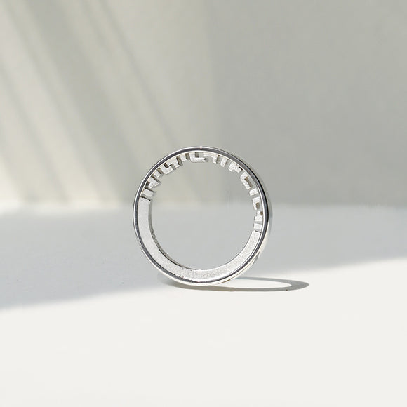 Anillo Minimalista de Diseño para Hombre y Mujer