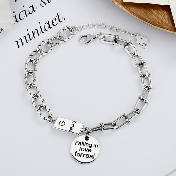 Pulsera de Plata Esterlina con Medallón Alfabeto Herradura
