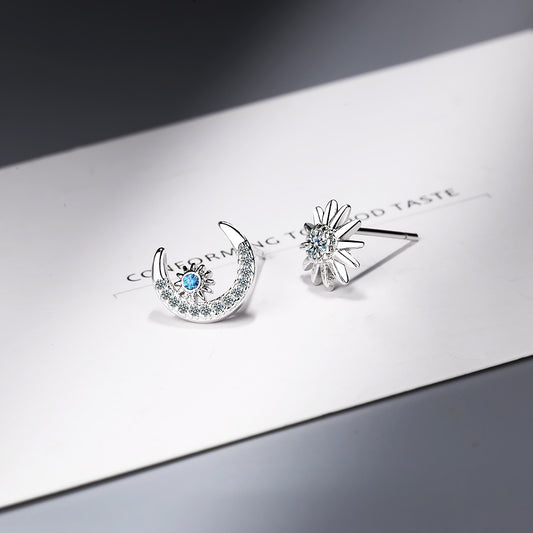 Aretes Asimétricos Luna y Estrella - Elegancia Minimalista para Mujer
