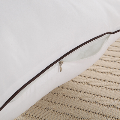 Almohada de Terciopelo Pluma - Image 3