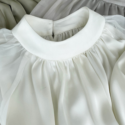 Blusa Elegante Manga Larga Semitransparente con Cuello Halter - Image 9
