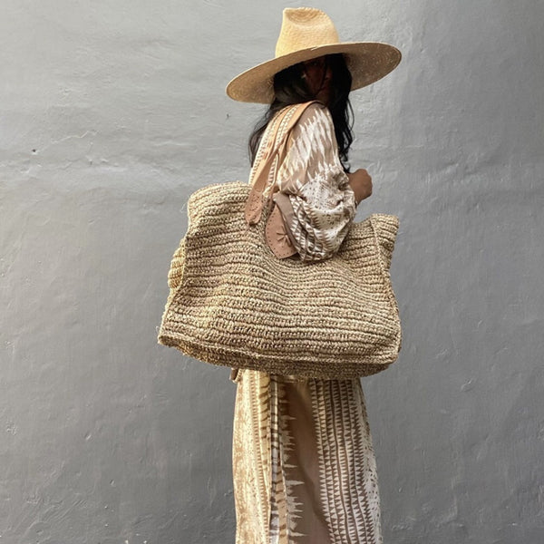 Bolsa de Playa Oversized Tejida en Rafia - Estilo Resort Costero