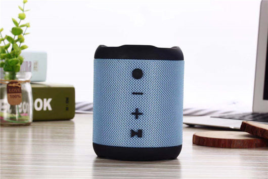 Parlante Bluetooth Portátil Mini con Correa - Image 4