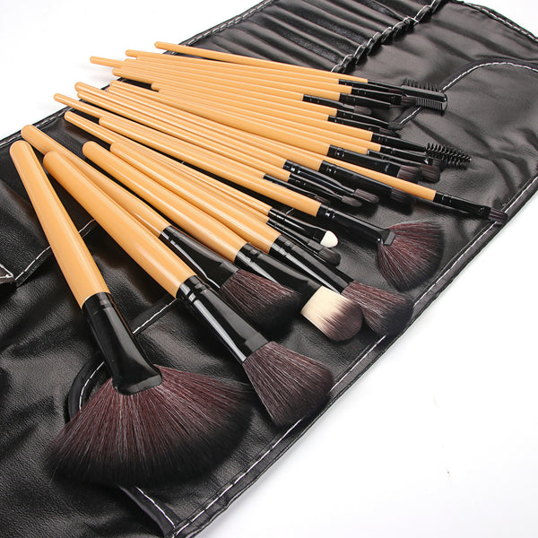 Set de 24 Brochas de Maquillaje Profesional con Mango de Madera Natural