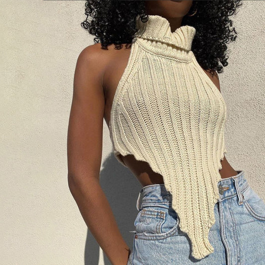 Blusa Tipo Turtleneck Ajustada Irregular en Colores Sólidos