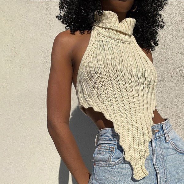 Blusa Tipo Turtleneck Ajustada Irregular en Colores Sólidos