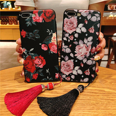 Funda para Celular con Diseño de Rosa Grabada y Flecos Pintados - Image 3