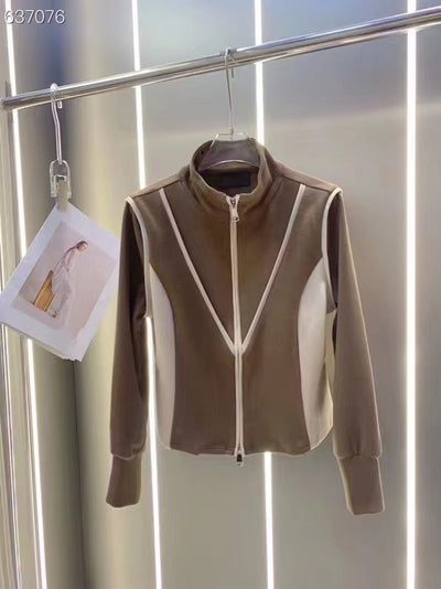 Conjunto Deportivo Otoño: Top y Falda de Ocio - Image 9