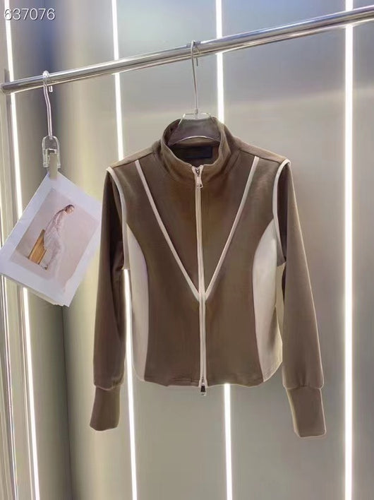 Conjunto Deportivo Otoño: Top y Falda de Ocio - Image 9