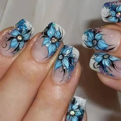 Set de 24 Uñas Postizas con Diseños de Mariposas, Flores y Estampado Vaca con Cristales - Image 44