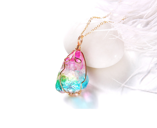 Collar de Cristal Multicolor con Siete Piedras Naturales - Colgante Transparente Envuelto