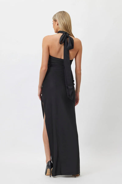 Vestido Largo Blanco con Halter Floral de Diseño Elegante - Image 40