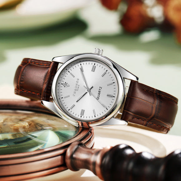 Relógio de Pulso Feminino com Pulseira de Couro Genuíno e Movimento de Quartzo Luminoso