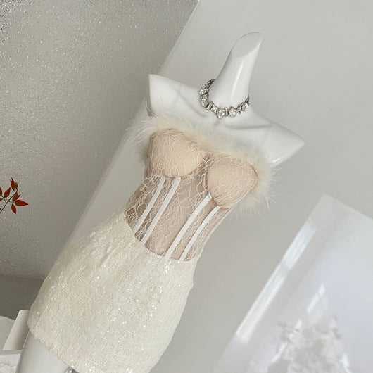 Vestido Bodycon Strapless con Detalles de Encaje y Pelaje - Minivestido Elegante para Fiestas - Image 11