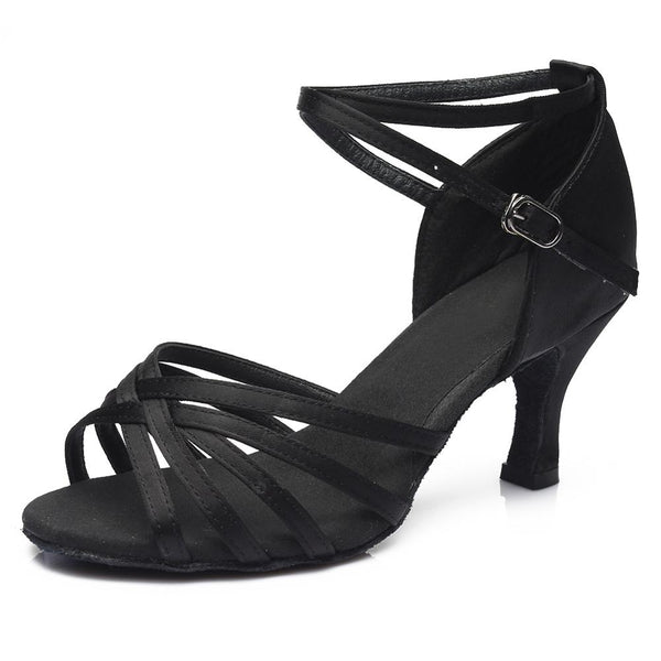 Zapatos de Satén para Baile Latino en Interiores