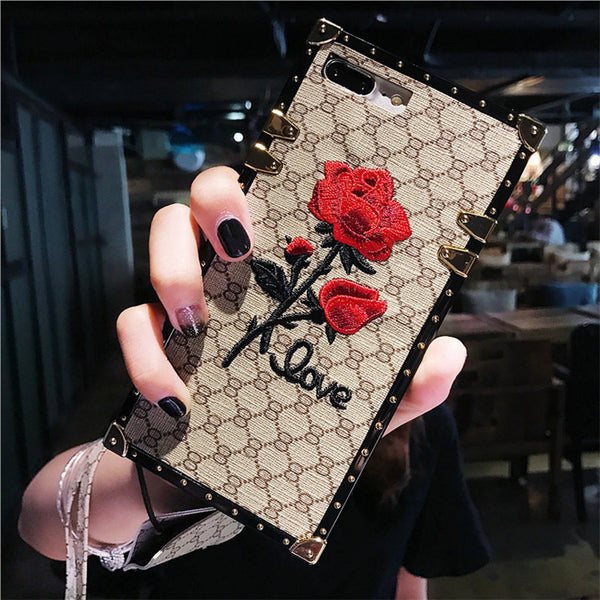 Funda iPhone con Bordado 3D de Rosas - Image 5