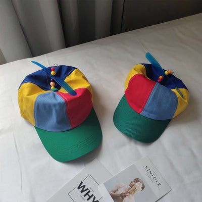Gorro Infantil con Hélice Giratoria de Bambú - Image 3