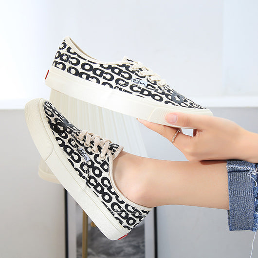 Zapatillas de Lona para Parejas con Letras - Diseño Casual Unisex - Image 9