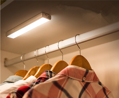 Luz LED Inteligente con Sensor de Movimiento y Carga Inalámbrica - Image 12