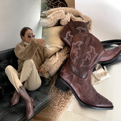 Botas Martin Cortas de Cuero Grabado para Mujer - Image 4