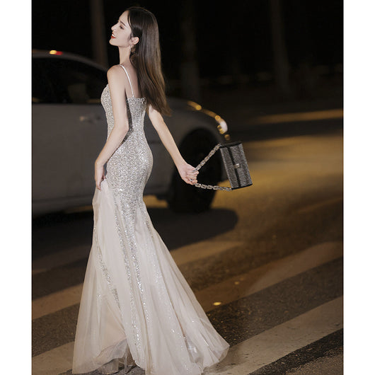Vestido de Fiesta Cola de Pez en Plata - Image 3