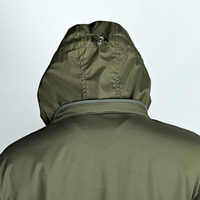 Abrigo Táctico Impermeable con Capucha Ajustable y Camuflaje - Image 22