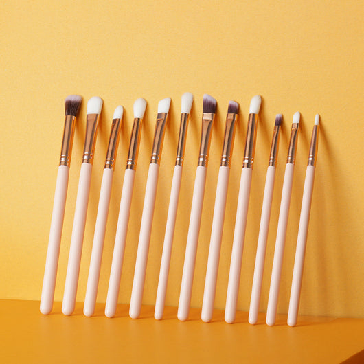 Set de 12 Brochas Profesionales para Ojos y Maquillaje - Image 2