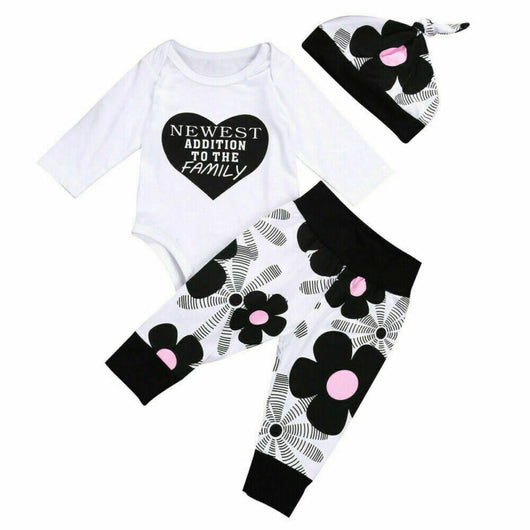 Conjunto de Tres Piezas Infantil de Algodón con Estampado de Corazones - Image 15