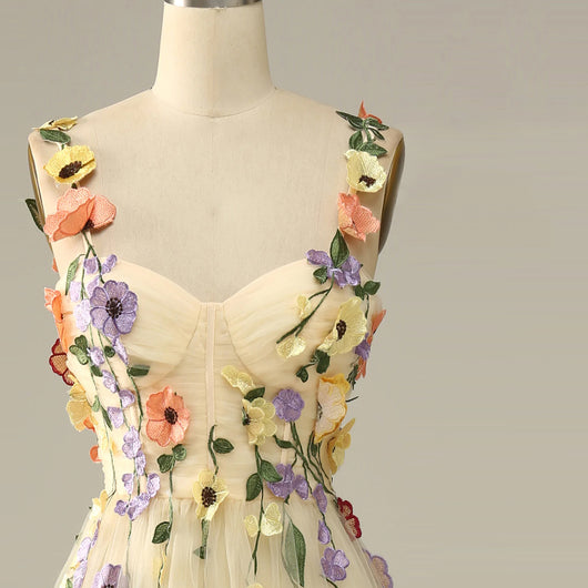 Vestido de Banquete con Cinturón Exclusivo - Image 4